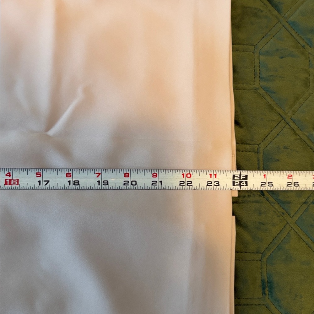 Elie Tahari taupe skirt like new Size 8 - Picture 11 of 12